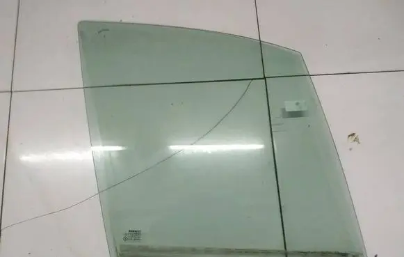 Renault Scenic I Front door window glass four-door AS2