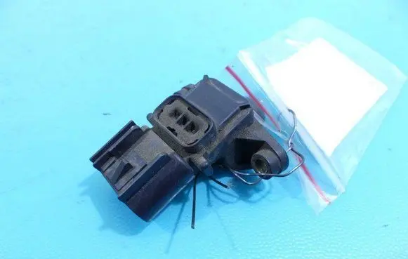 Chrysler PT Cruiser Air pressure sensor 04686684AA IMPRK1256914