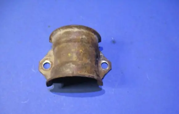 BMW 5 E34 Sway bar bush bracket, front E348893