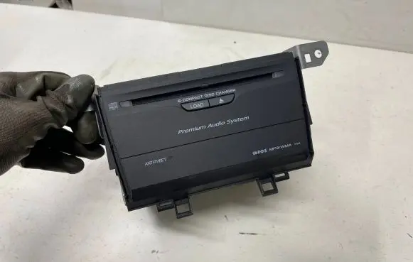 Honda Accord CD/DVD changer 39100TL0G510