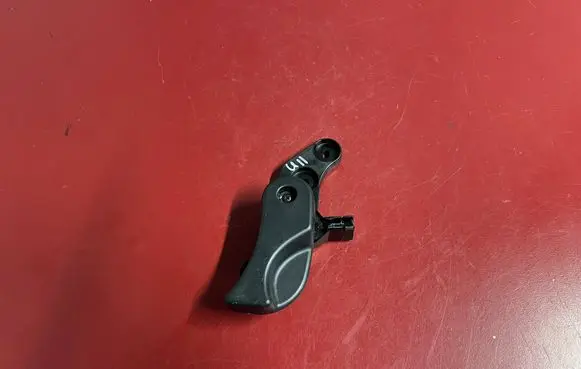 BMW X1 U11 Engine bonnet (hood) release handle 7326517 51477326517