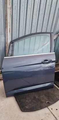 Ford C-MAX II Front door 