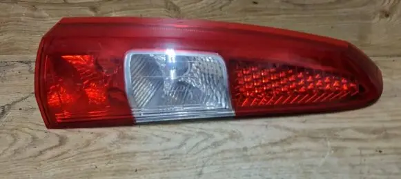 Volvo XC70 Rear/tail lights