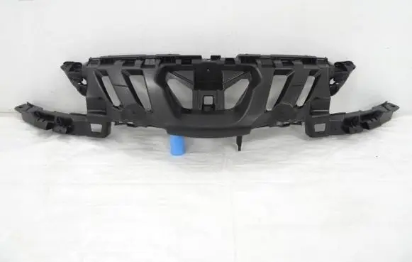 Peugeot 308 Front bumper mounting bracket 7416F8