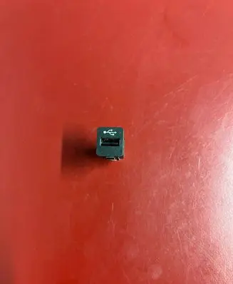 BMW X3 G01 USB socket connector 9237656 84109237656