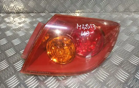 Mazda 3 I Rear/tail lights 41110977