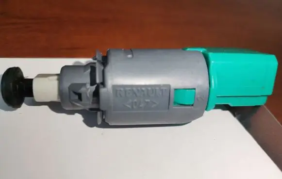 Brake pedal sensor switch