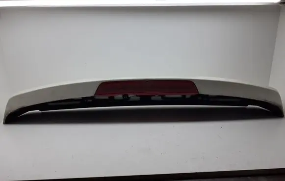 Tailgate/trunk spoiler