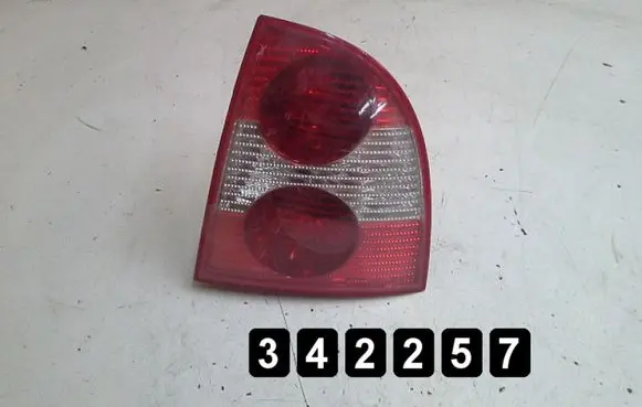 Volkswagen PASSAT B5.5 Rear/tail lights