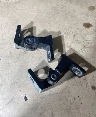 Volkswagen Polo V 6R Rear door hinge set 7N0831401