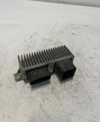 Renault Master III Glow plug pre-heat relay 271206395R