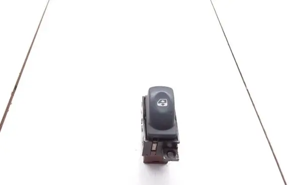 Renault Laguna I Electric window control switch 7700417486B