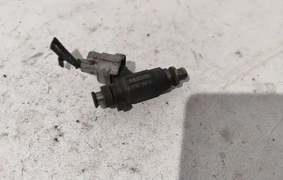 Subaru Legacy Fuel injector FBJC100 0009414