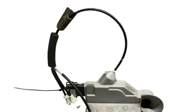 Peugeot 508 Front door lock A04965
