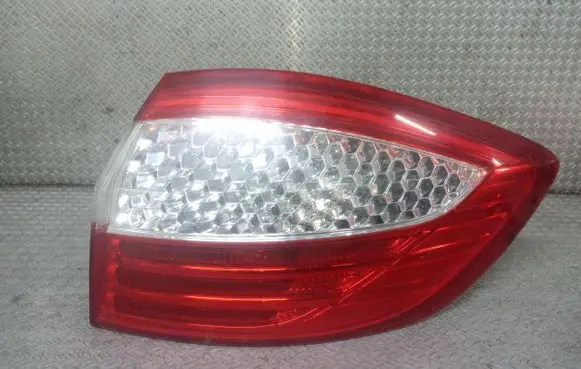Ford Mondeo MK IV Rear/tail lights 7S7113404B