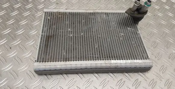 Air conditioning (A/C) radiator (interior)