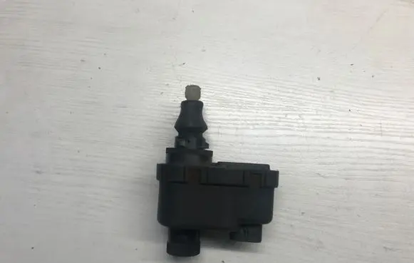 Opel Kadett E Headlight level adjustment motor 0307851309
