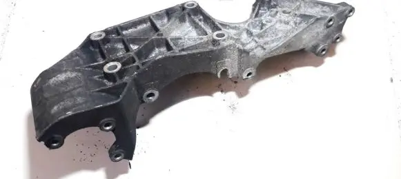 Volkswagen Transporter - Caravelle T5 Engine mounting bracket 045903143c