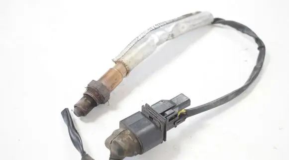 Audi A4 S4 B7 8E 8H Lambda probe sensor 0258007097 06A906262