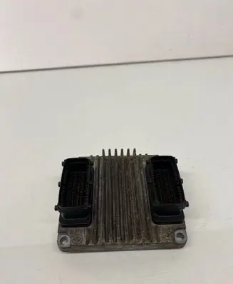 Opel Zafira B Engine control unit/module 12242020 HSFH21 D04015