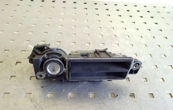 Mercedes-Benz E W211 Tailgate/trunk/boot lock/catch/latch A2037500693