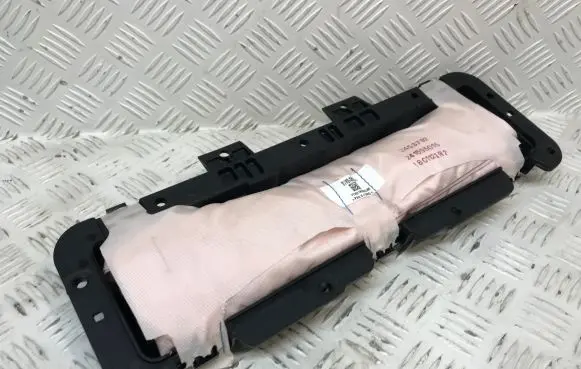 Knee airbag