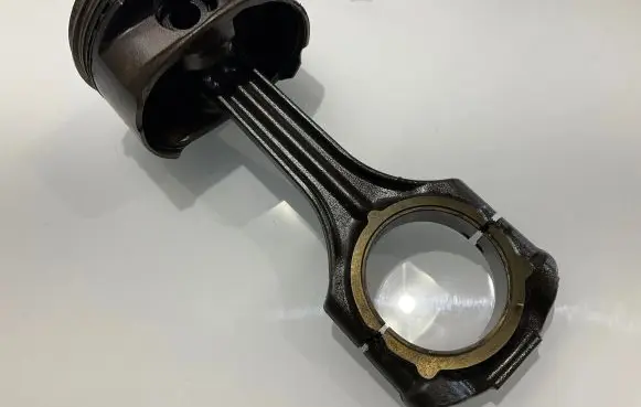 Mercedes-Benz E W211 Piston with connecting rod