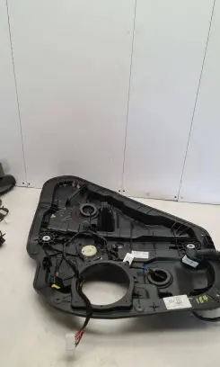 Hyundai Santa Fe Rear window lifting mechanism without motor 834802W050 2604669