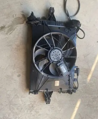 Volvo S60 Coolant radiator