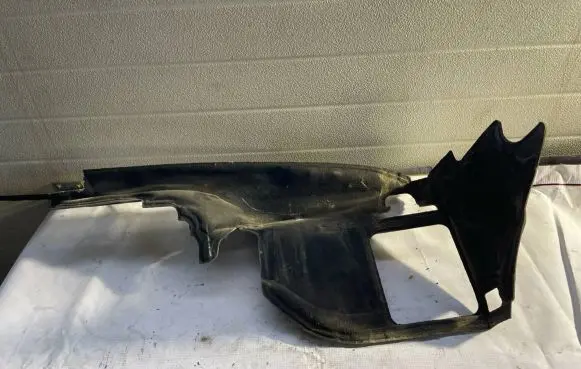 BMW 6 E63 E64 Center/middle under tray cover 66476311