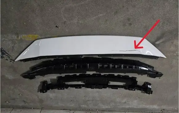 Mazda CX-60 Front bumper upper radiator grill