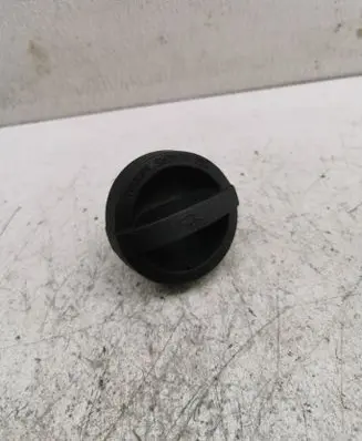 Volvo XC60 Oil filler cap 6G9N6763BC