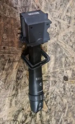 Volvo V70 Wiper control stalk 9452391
