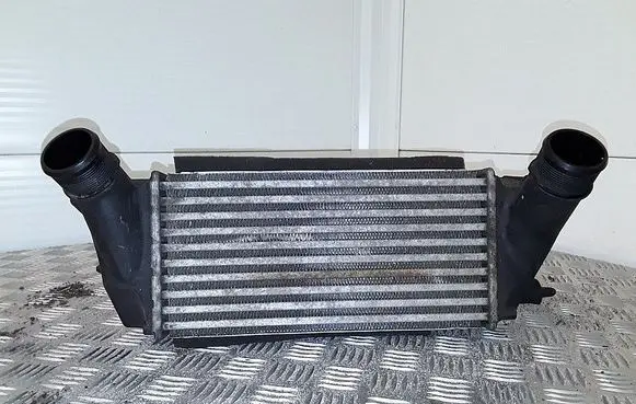 Ford Fiesta Intercooler radiator c1b19l440ab