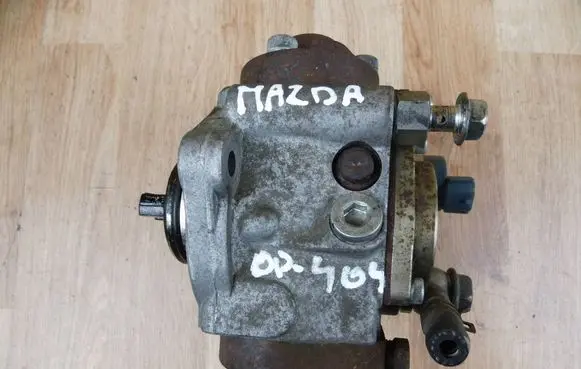 Mazda CX-5 Fuel injection high pressure pump SH0113800D