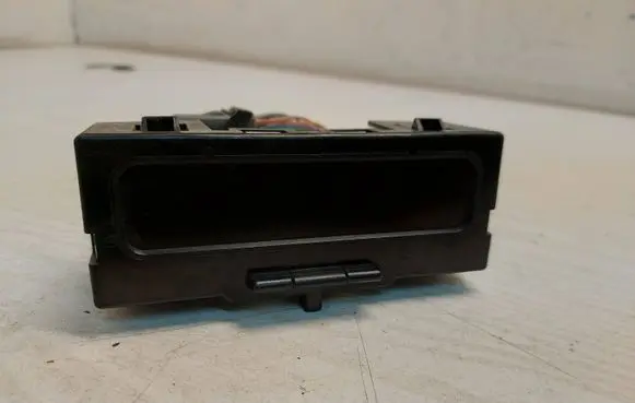 Renault Megane II Screen/display/small screen 8200107839