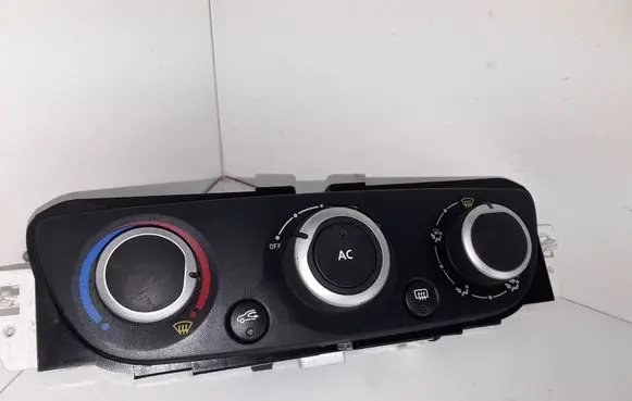 Renault Megane III Climate control unit T1001786G 100222110220CA
