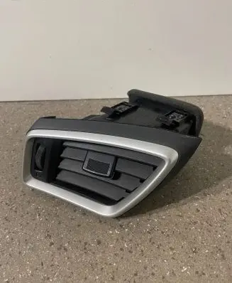 Nissan X-Trail T32 Dashboard side air vent grill/cover trim 687614BA0A 687614BA1A 687614CE0A