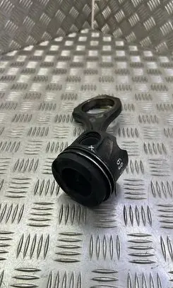 Mercedes-Benz E W212 Piston with connecting rod 6423080
