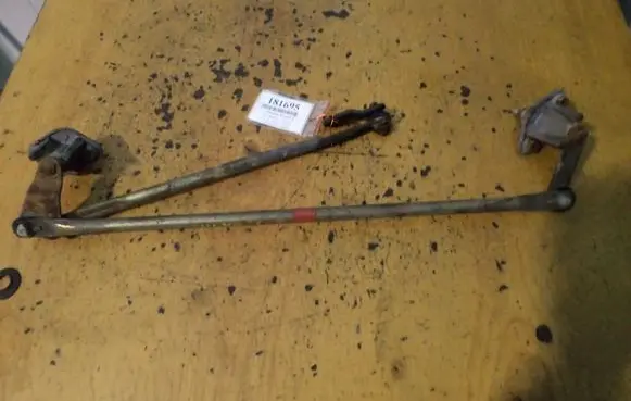 KIA Shuma Front wiper linkage and motor