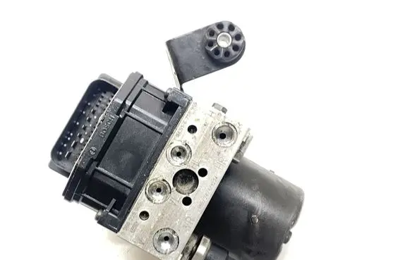 BMW 5 E39 ABS Pump 0265950002 6758971