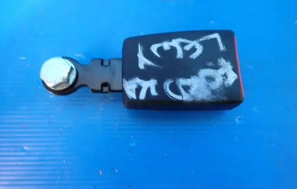 Ford Ka Front seatbelt buckle 33032823