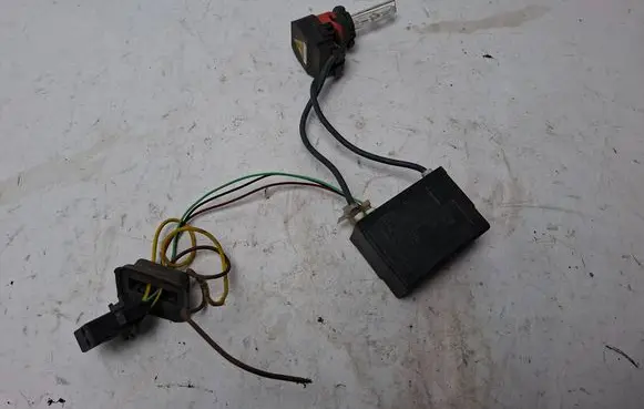 BMW X5 E70 Headlight ballast module Xenon 1307329