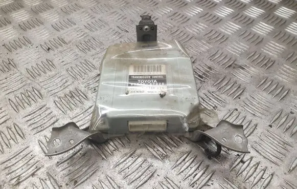 Toyota Yaris Gearbox control unit/module 8953547020