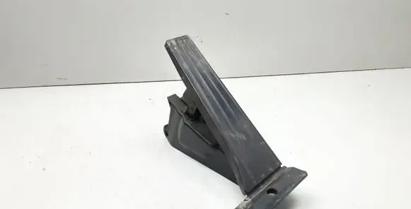 BMW 1 F20 F21 Accelerator throttle pedal 6789529