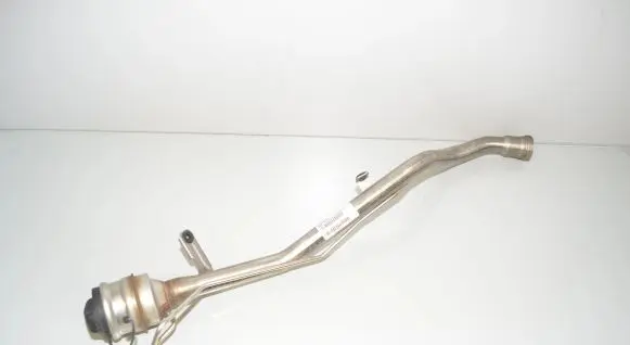 BMW i3 Fuel tank filler neck pipe 7369200 16117483446 7483446