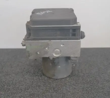 Subaru Legacy ABS Pump 0265950813