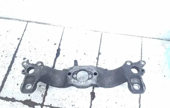 Audi A4 S4 B6 8E 8H Gearbox mounting bracket 8E0399263r