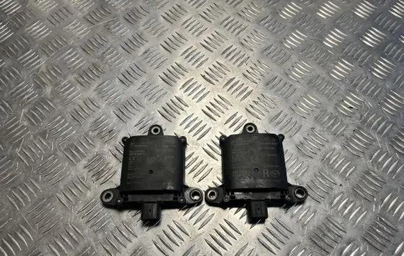 Mazda 3 Blind spot module B0J9-67Y30-B