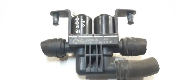 BMW 5 E60 E61 Coolant heater control valve 6931708 080917